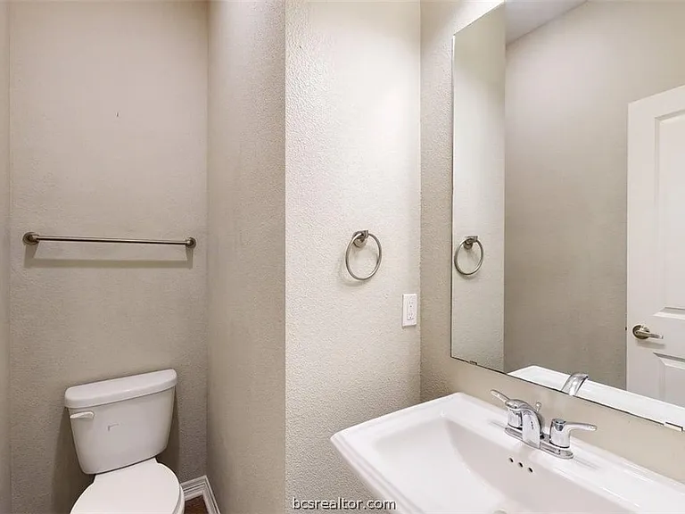 2003 Harvey Mitchell Pkwy S — Photo 12