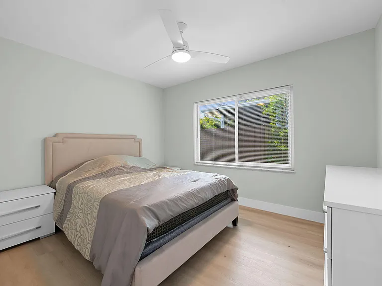 1532 NE 17th Ave — Photo 17