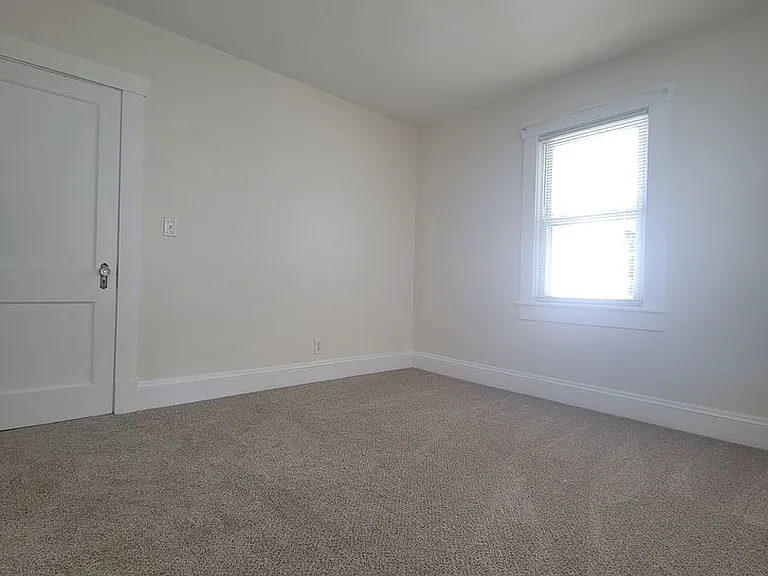 219 Beechwood Ave — Photo 13