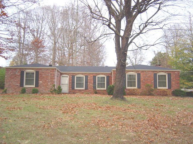 1st image of 116 Woods Dr