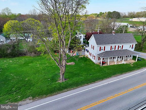 4th image of 16700 Frederick Rd