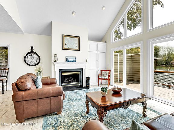 5th image of 42 Shoreline Ct