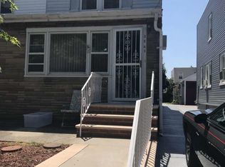 3248 204th St, Bayside, NY 11361