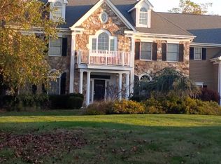 7 Charles Ct, Annandale, NJ 08801