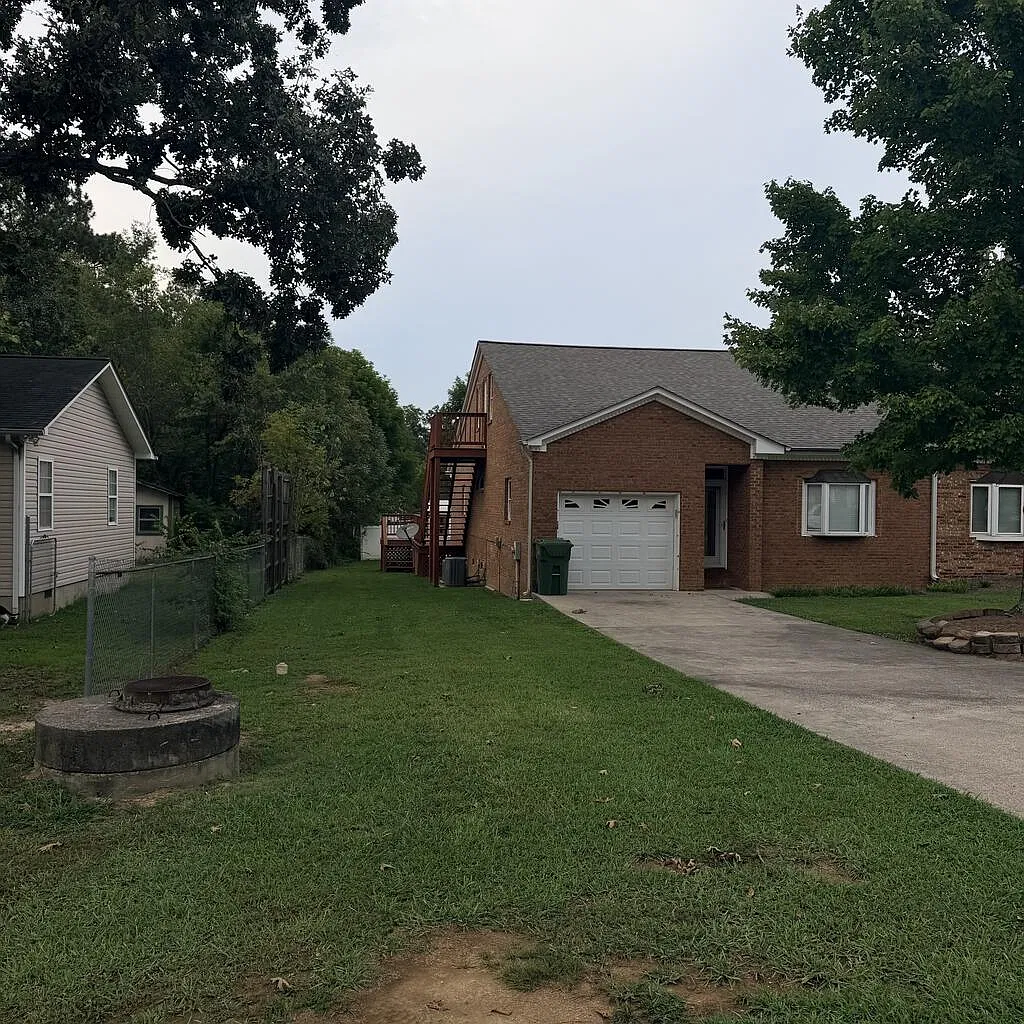 3 bed, 2283 sqft, $1,650 — Photo 1
