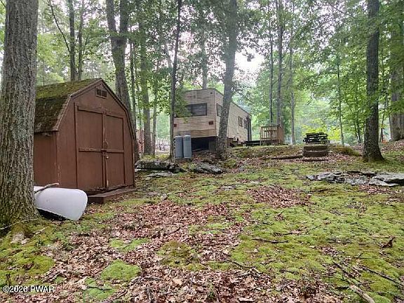 4th image of 107 Locust Lake Dr