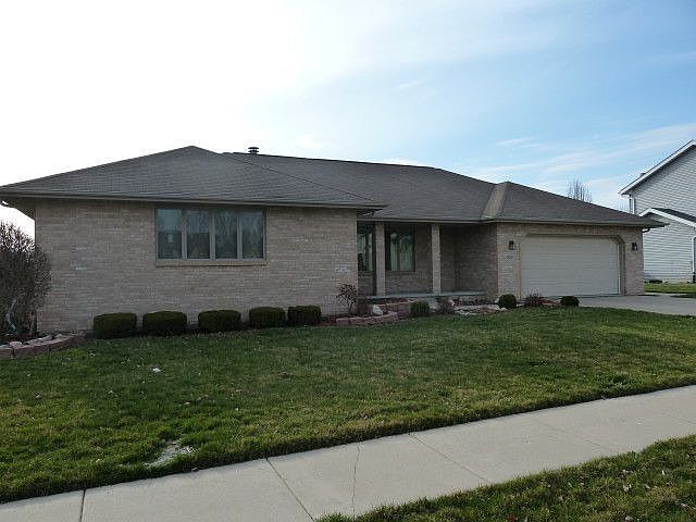 1st image of 822 Burla Dr