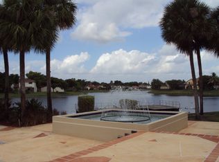 6304 NW 170th Ln, Hialeah, FL 33015