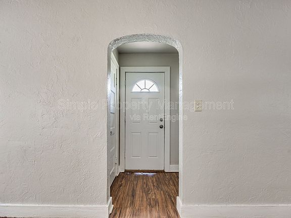 2nd image of 1524 SW Binkley St