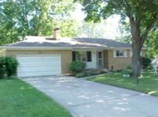 4524 Blackberry Ln, Lansing, MI 48917