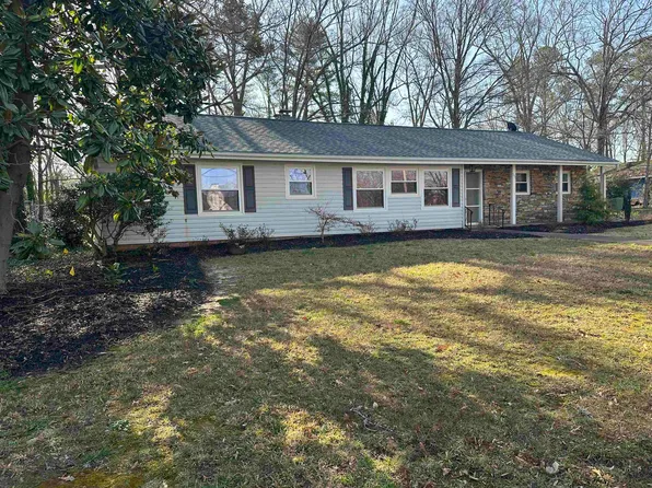 715 S Petty St, Gaffney, SC 29340