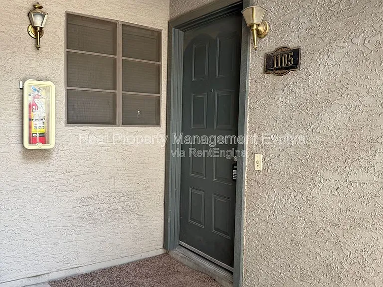 533 W Guadalupe Rd #1105 — Photo 2