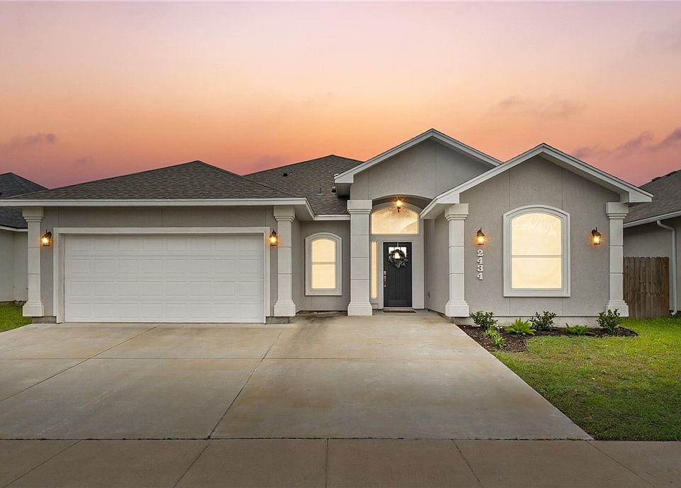 1st image of 2434 Manuel Ln