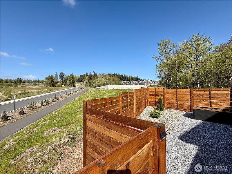 2nd image of 4314 Creston Way