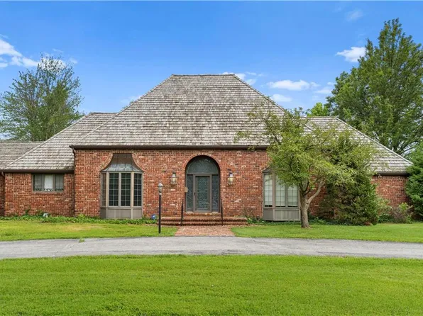 14908 E Pawhuska Rd, Nevada, MO 64772