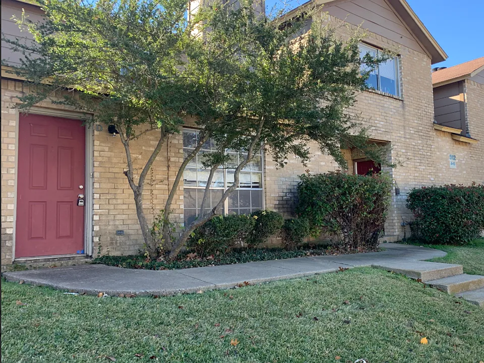512 Rita Lane
