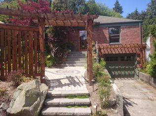 8707 29th Ave NW, Seattle, WA 98117