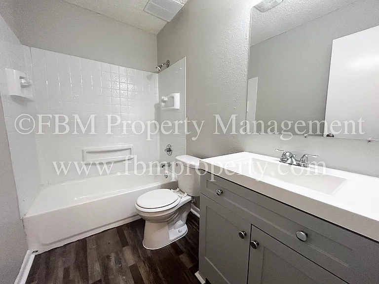 604 Walter Stephenson Rd #B — Photo 21