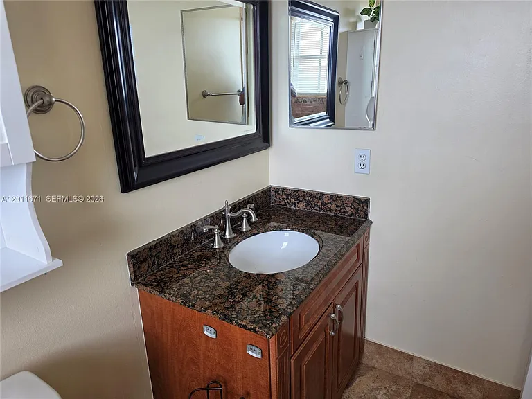 6178 Buena Vista Dr — Photo 14