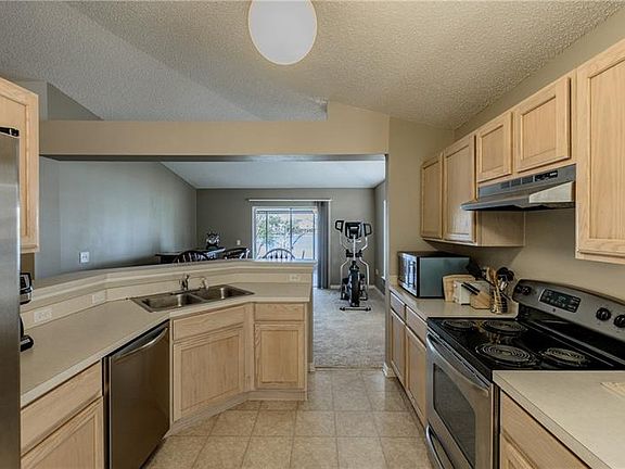 2nd image of 12929 Lake Vista Dr