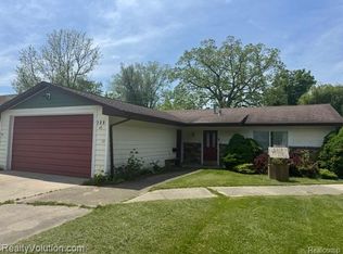 735 N Court St, Lapeer, MI 48446