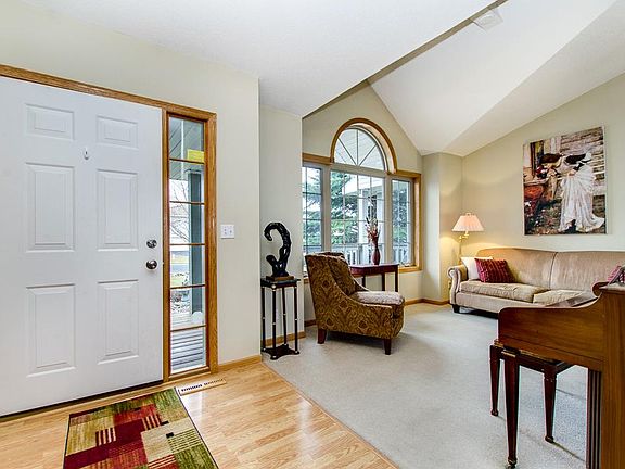 3rd image of 3768 Dakota Ave