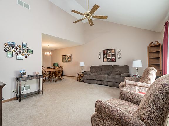 3rd image of 20956 S Ron Lee Dr