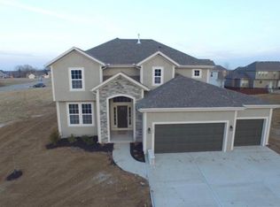 5129 W Meadow Lark Dr, Shawnee, KS 66226