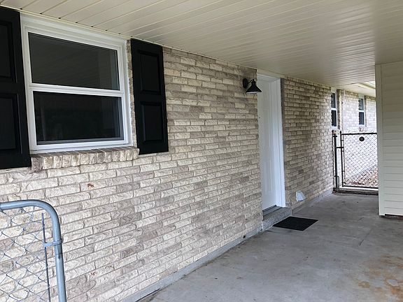 3rd image of 1553 Tropic Dr