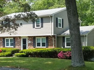 11 Sanderson St, Medway, MA 02053