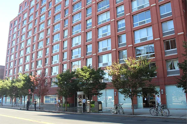 Rented by Douglas Elliman | media 23