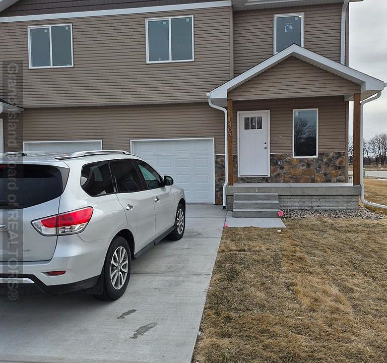 1st image of 1407 Peach St