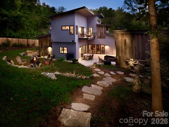 4th image of 46 Pinecroft Rd