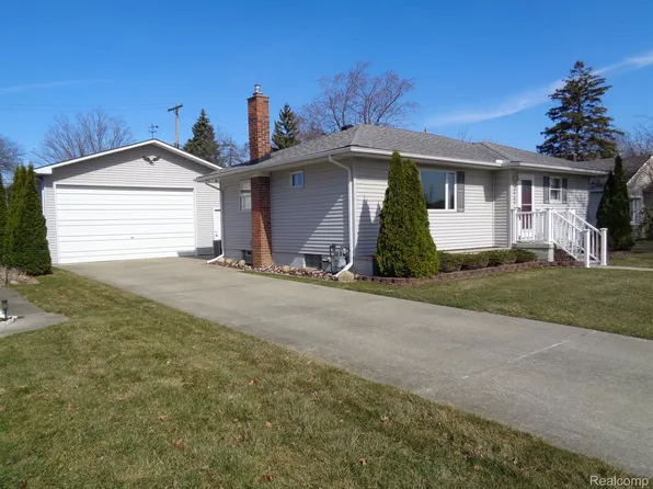 3464 Edison St, Trenton, MI 48183