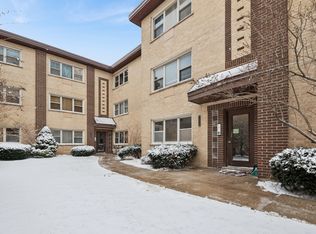 1538 W Chase Ave APT 1N, Chicago, IL 60626