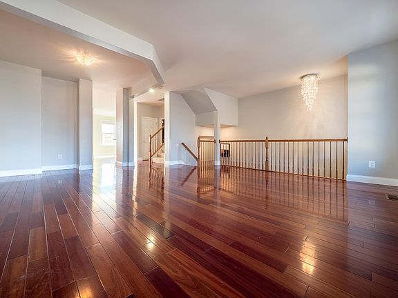 2nd image of 3308 Beechcliff Dr