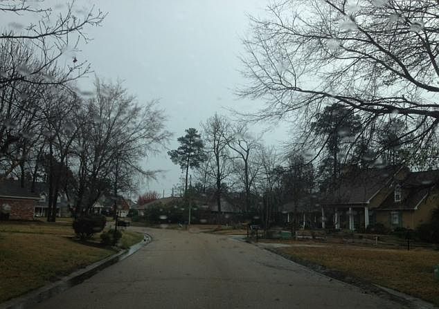 2nd image of 875 Channing Pl