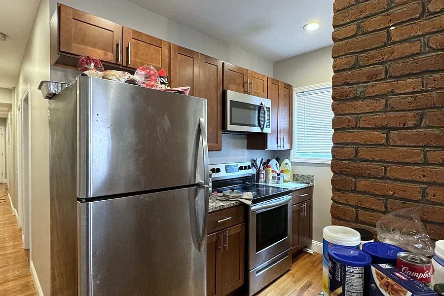4 bed, $3,300 — Photo 3