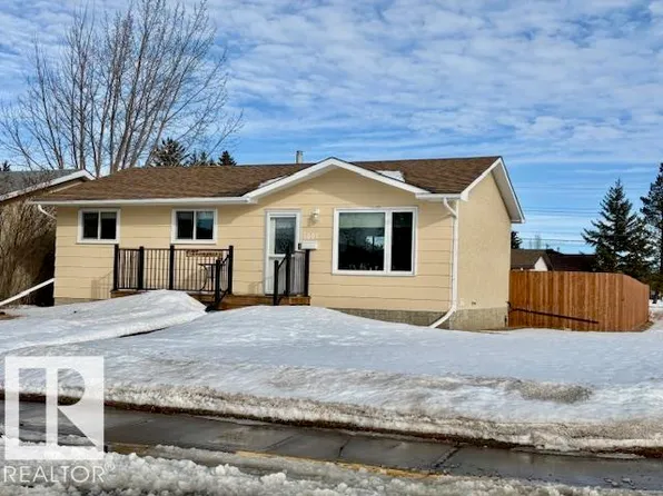 5601 48a St, Vegreville, AB T9C 1G7