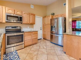 255 Lady Bug Ln, Martindale, TX 78655