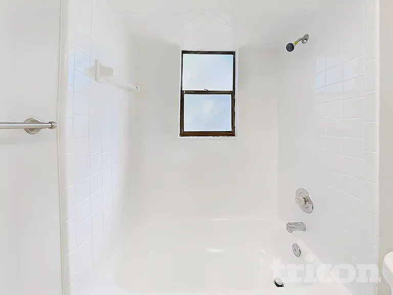 10672 Parliament Pl — Photo 14