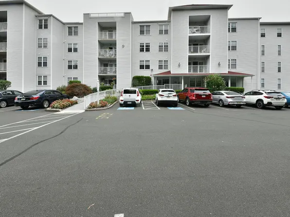 9109 Centennial Sta #910, Warminster, PA 18974