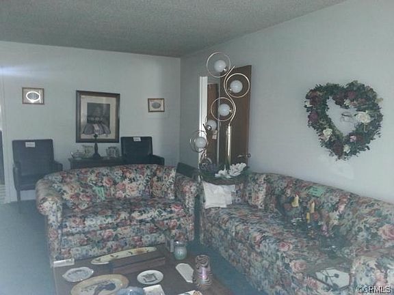 5th image of 263 E La Verne Ave