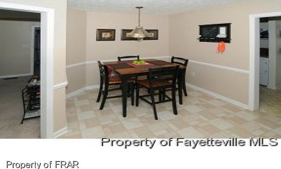 4th image of 1528 Londonderry Pl