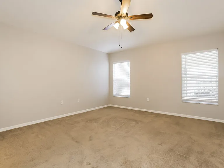 9421 Cypress Harbor Dr — Photo 10