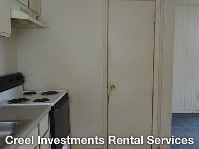 5th image of 2320 Merriman St APT A