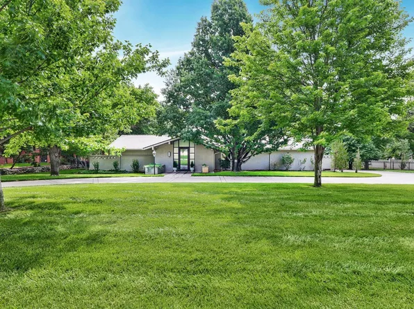 500 N Longford Ln, Wichita, KS 67206