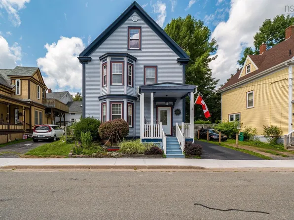 344 Gray St, Windsor, NS B0N 2T0
