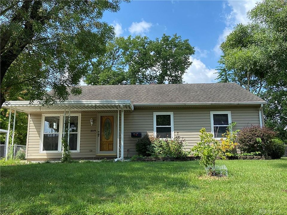 1st image of 1019 Primrose Dr