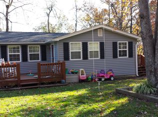 526 Mountain View Church Rd, Zirconia, NC 28790